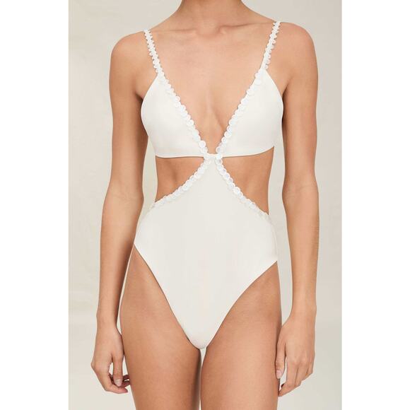 Jacquelyn Full Piece - Picture 3 of 4